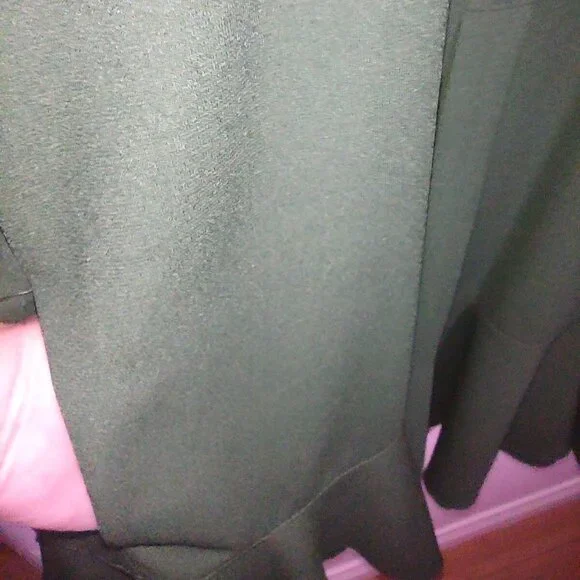 Tuckernuck Hunter Green Crepe Callahan Dress Size Small Swing Shirt Pockets - Picture 5 of 10